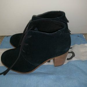 Toms high top boots/heels